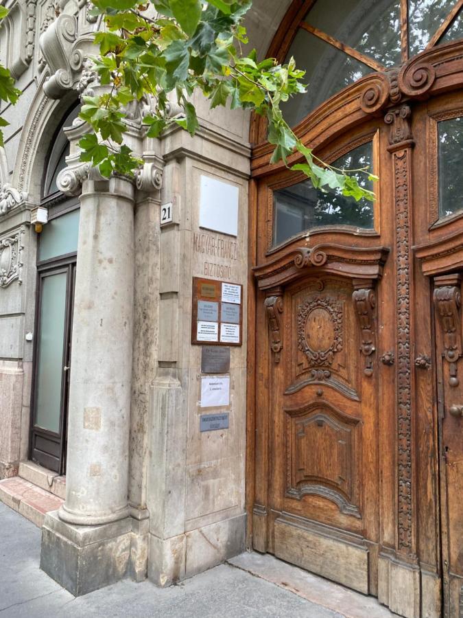 Centrale Rooms Budapeste Exterior foto